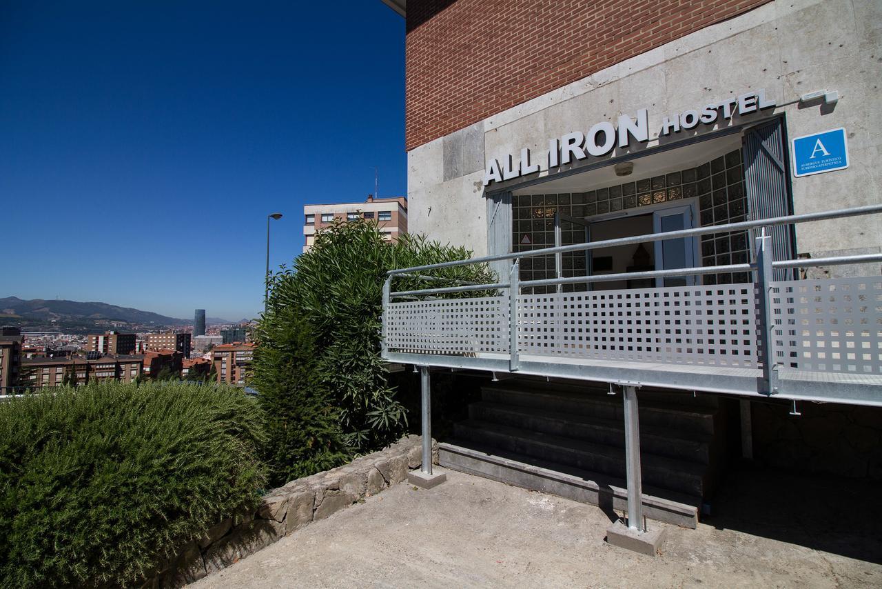 All Iron Hostel Bilbao Exteriör bild
